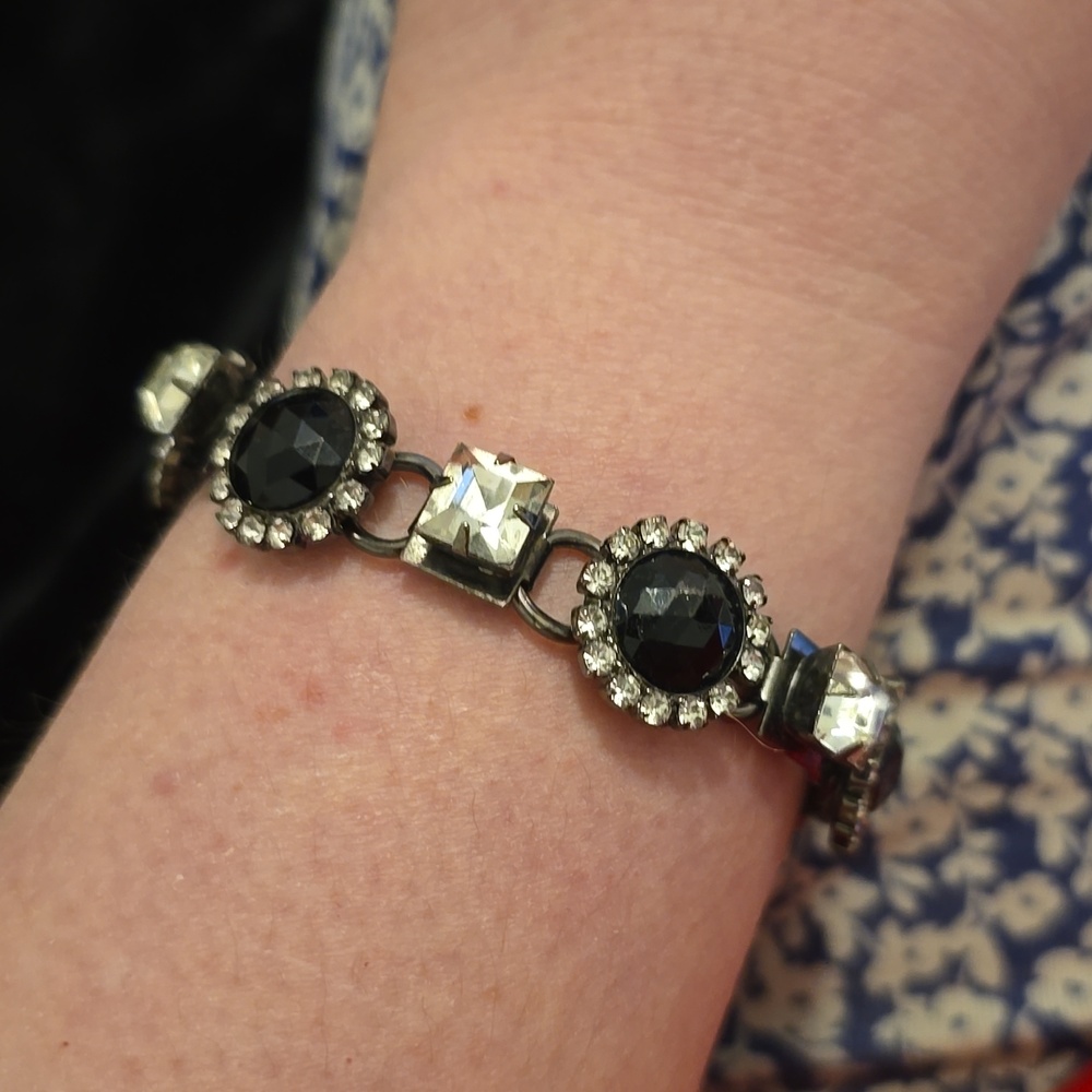 Floral bracelet